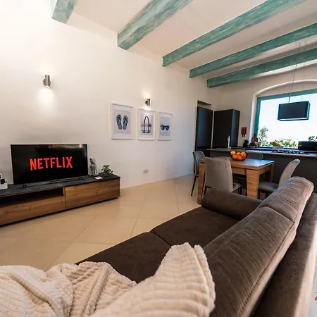 Taz-zuzu, The Gozo Retreat For Dreamers & Doers Саннат