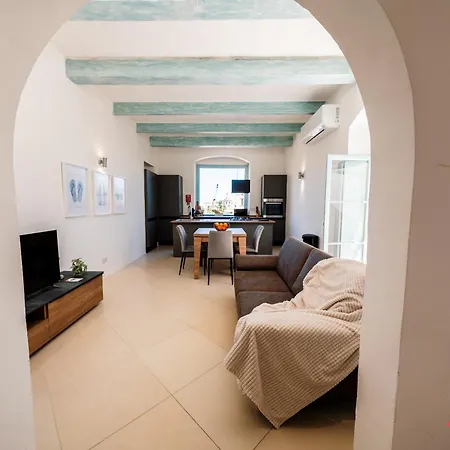 Villa Taz Zuzu, The Gozo Retreat For Dreamers & Doers